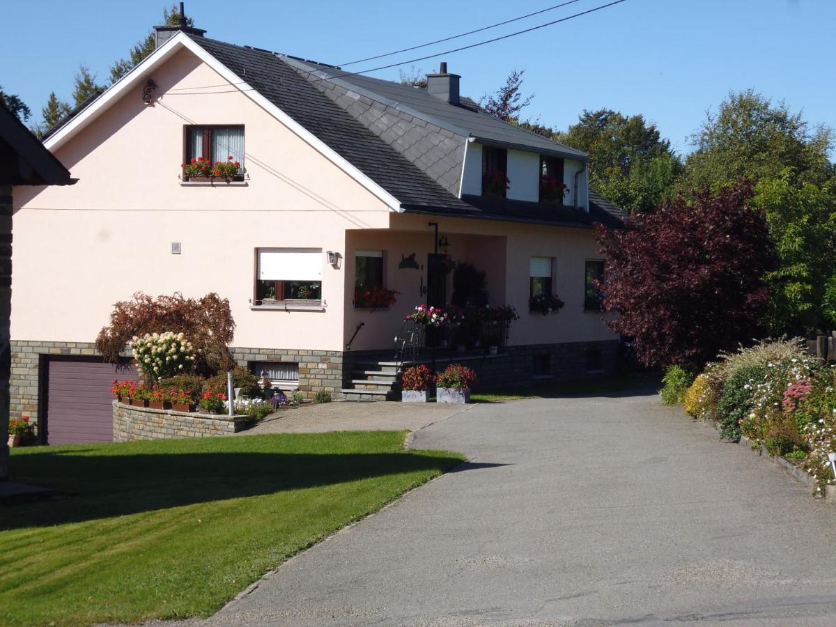 Eifel Lodge Bütgenbach Exterior foto